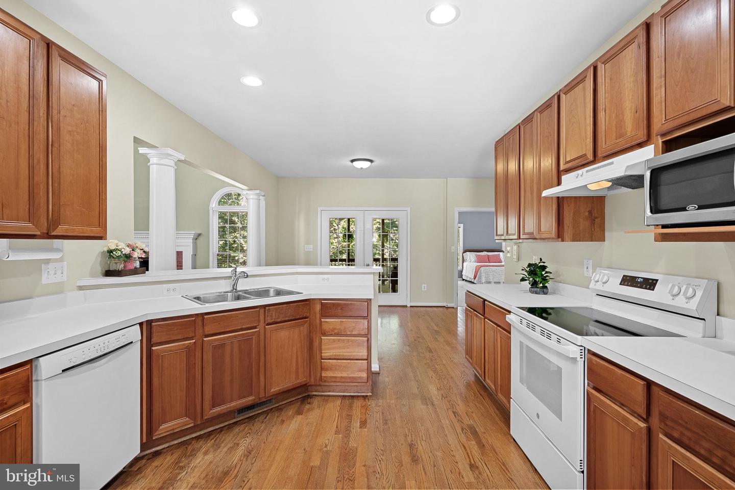 409 BOLINGBROOK CT, PURCELLVILLE, Virginia 20132, 5 Bedrooms Bedrooms, 16 Rooms Rooms,3 BathroomsBathrooms,Residential,For sale,409 BOLINGBROOK CT,VALO2105706 MLS # VALO2105706