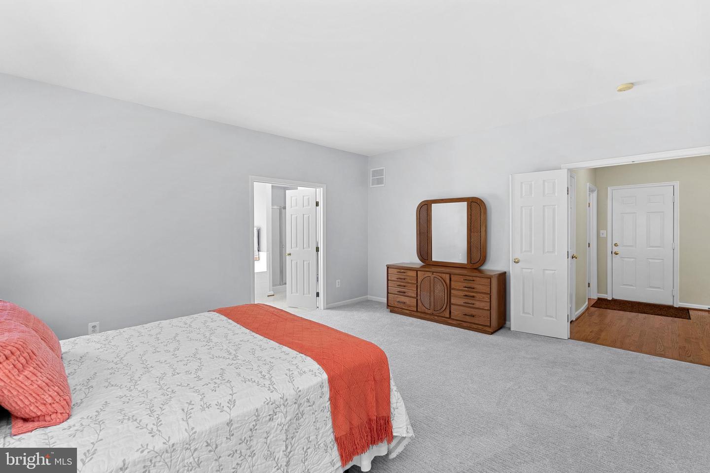 409 BOLINGBROOK CT, PURCELLVILLE, Virginia 20132, 5 Bedrooms Bedrooms, 16 Rooms Rooms,3 BathroomsBathrooms,Residential,For sale,409 BOLINGBROOK CT,VALO2105706 MLS # VALO2105706