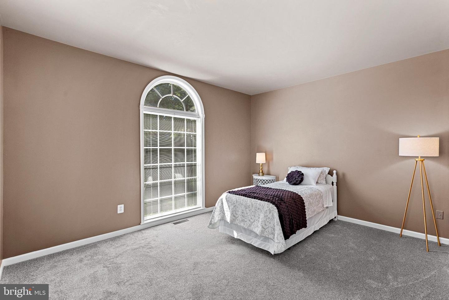 409 BOLINGBROOK CT, PURCELLVILLE, Virginia 20132, 5 Bedrooms Bedrooms, 16 Rooms Rooms,3 BathroomsBathrooms,Residential,For sale,409 BOLINGBROOK CT,VALO2105706 MLS # VALO2105706