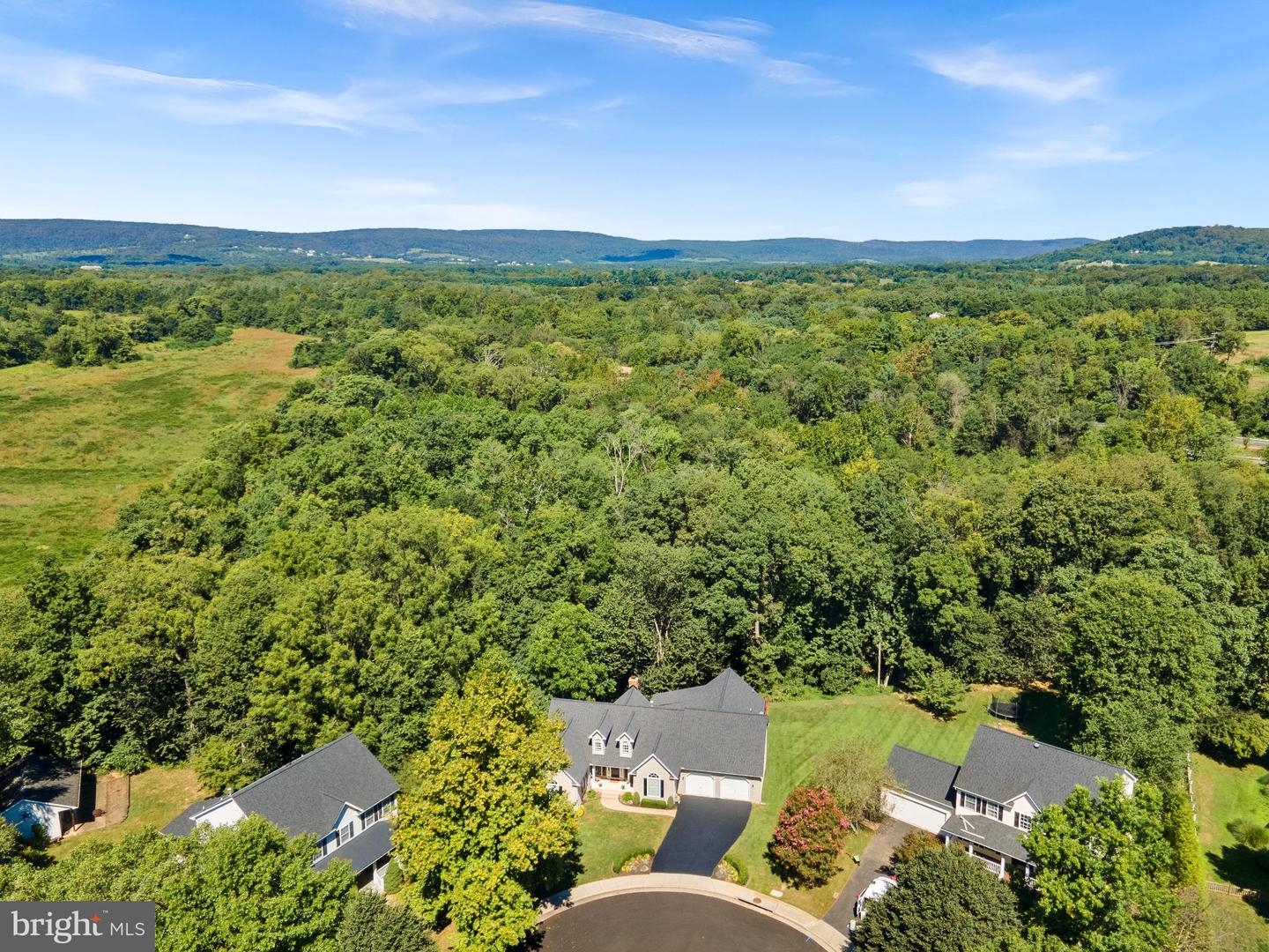 409 BOLINGBROOK CT, PURCELLVILLE, Virginia 20132, 5 Bedrooms Bedrooms, 16 Rooms Rooms,3 BathroomsBathrooms,Residential,For sale,409 BOLINGBROOK CT,VALO2105706 MLS # VALO2105706