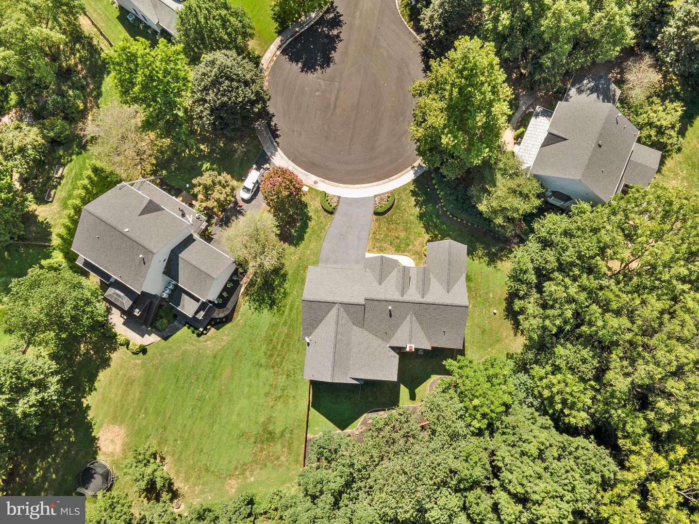 409 BOLINGBROOK CT, PURCELLVILLE, Virginia 20132, 5 Bedrooms Bedrooms, 16 Rooms Rooms,3 BathroomsBathrooms,Residential,For sale,409 BOLINGBROOK CT,VALO2105706 MLS # VALO2105706