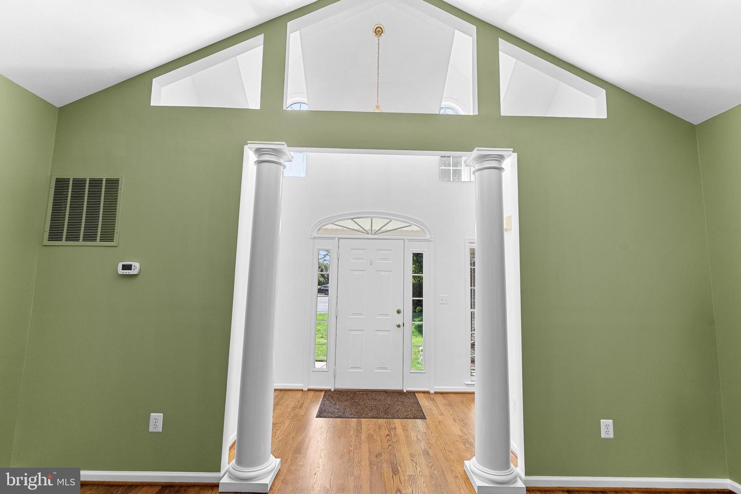 409 BOLINGBROOK CT, PURCELLVILLE, Virginia 20132, 5 Bedrooms Bedrooms, 16 Rooms Rooms,3 BathroomsBathrooms,Residential,For sale,409 BOLINGBROOK CT,VALO2105706 MLS # VALO2105706