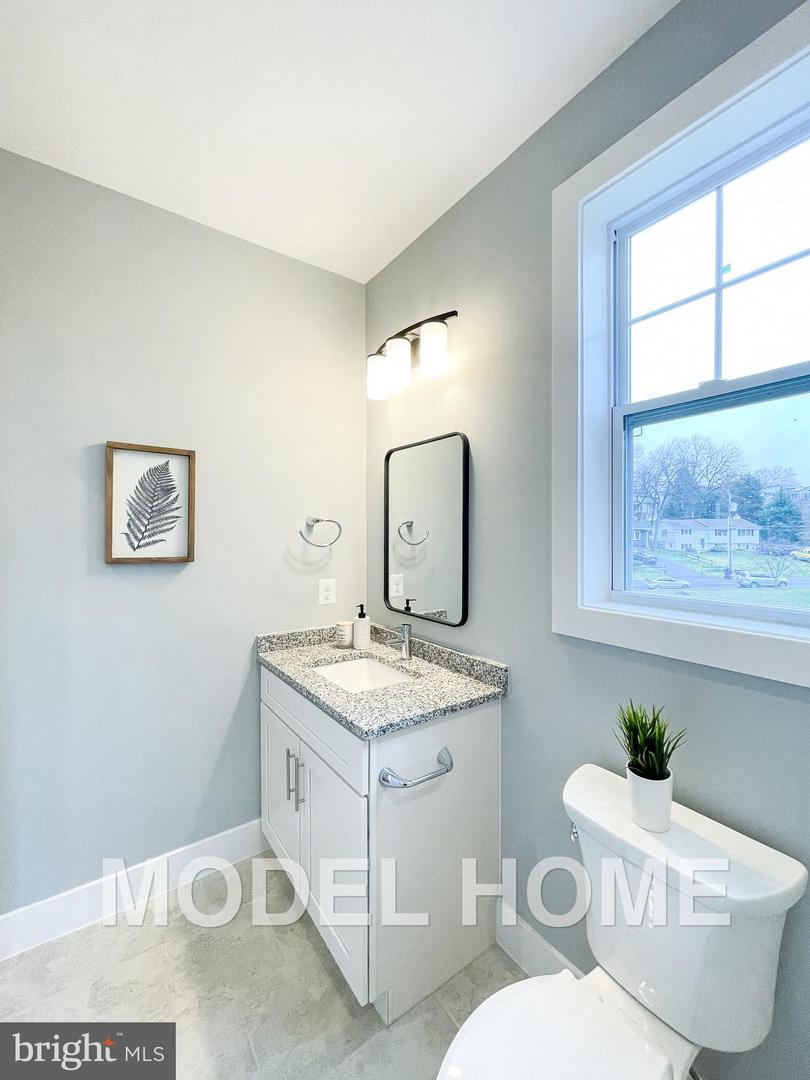 207 PATRICK ST SW, VIENNA, Virginia 22180, 6 Bedrooms Bedrooms, ,5 BathroomsBathrooms,Residential,For sale,207 PATRICK ST SW,VAFX2264142 MLS # VAFX2264142