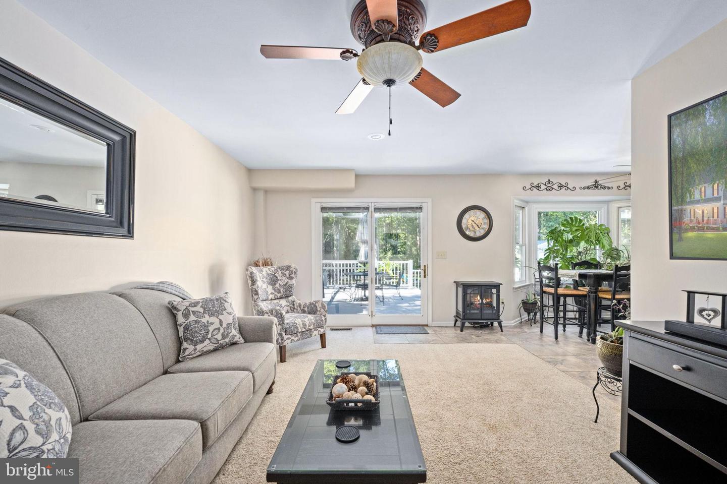 606 STONEWALL LN, FREDERICKSBURG, Virginia 22407, 3 Bedrooms Bedrooms, 10 Rooms Rooms,2 BathroomsBathrooms,Residential,For sale,606 STONEWALL LN,VASP2035904 MLS # VASP2035904