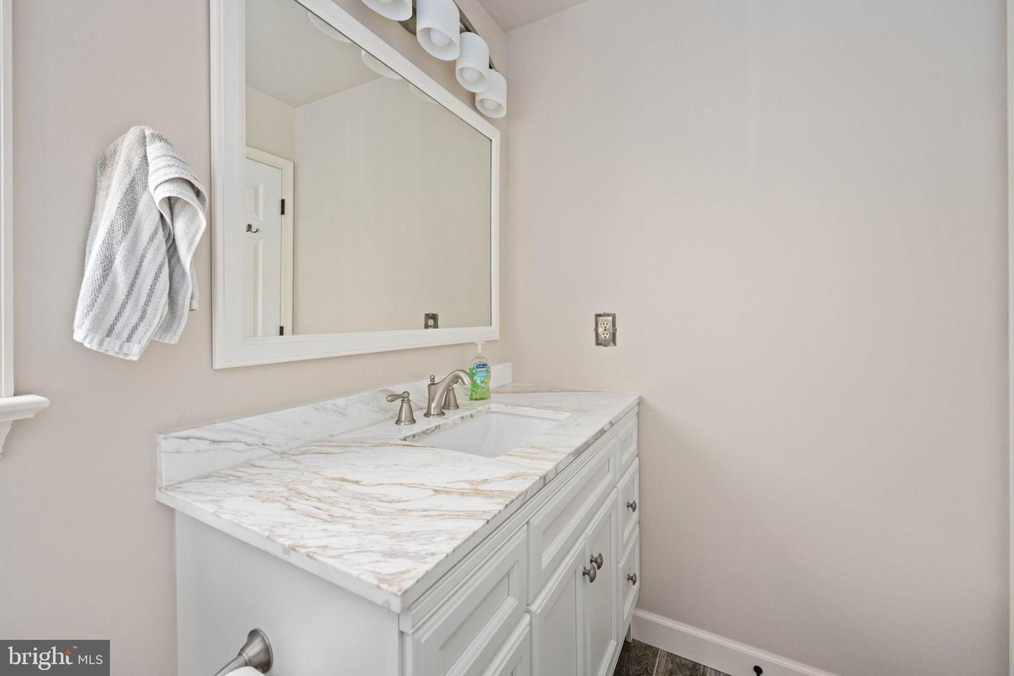 606 STONEWALL LN, FREDERICKSBURG, Virginia 22407, 3 Bedrooms Bedrooms, 10 Rooms Rooms,2 BathroomsBathrooms,Residential,For sale,606 STONEWALL LN,VASP2035904 MLS # VASP2035904