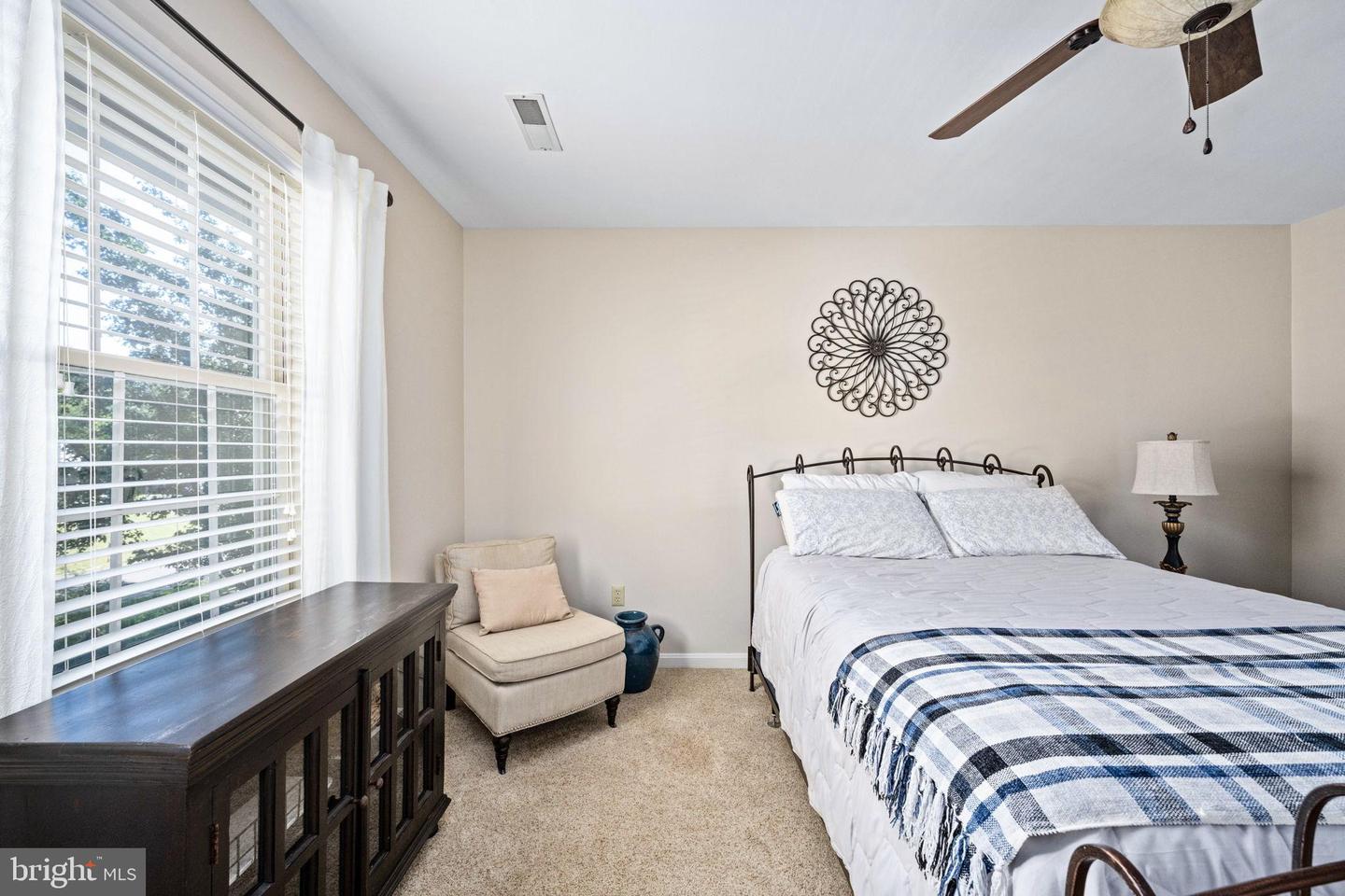 606 STONEWALL LN, FREDERICKSBURG, Virginia 22407, 3 Bedrooms Bedrooms, 10 Rooms Rooms,2 BathroomsBathrooms,Residential,For sale,606 STONEWALL LN,VASP2035904 MLS # VASP2035904