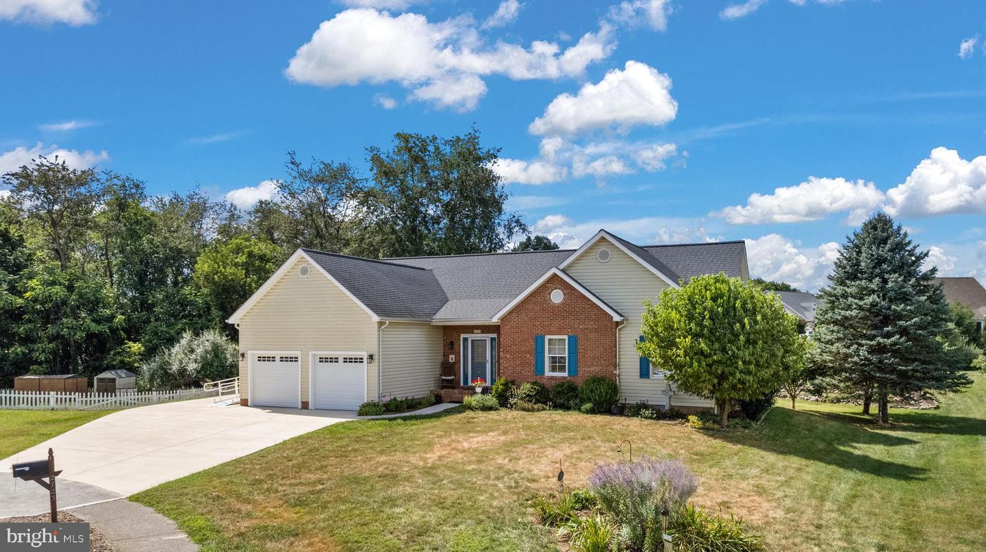 2723 WINDWOOD DR, WINCHESTER, Virginia 22601, 3 Bedrooms Bedrooms, ,3 BathroomsBathrooms,Residential,For sale,2723 WINDWOOD DR,VAWI2008994 MLS # VAWI2008994