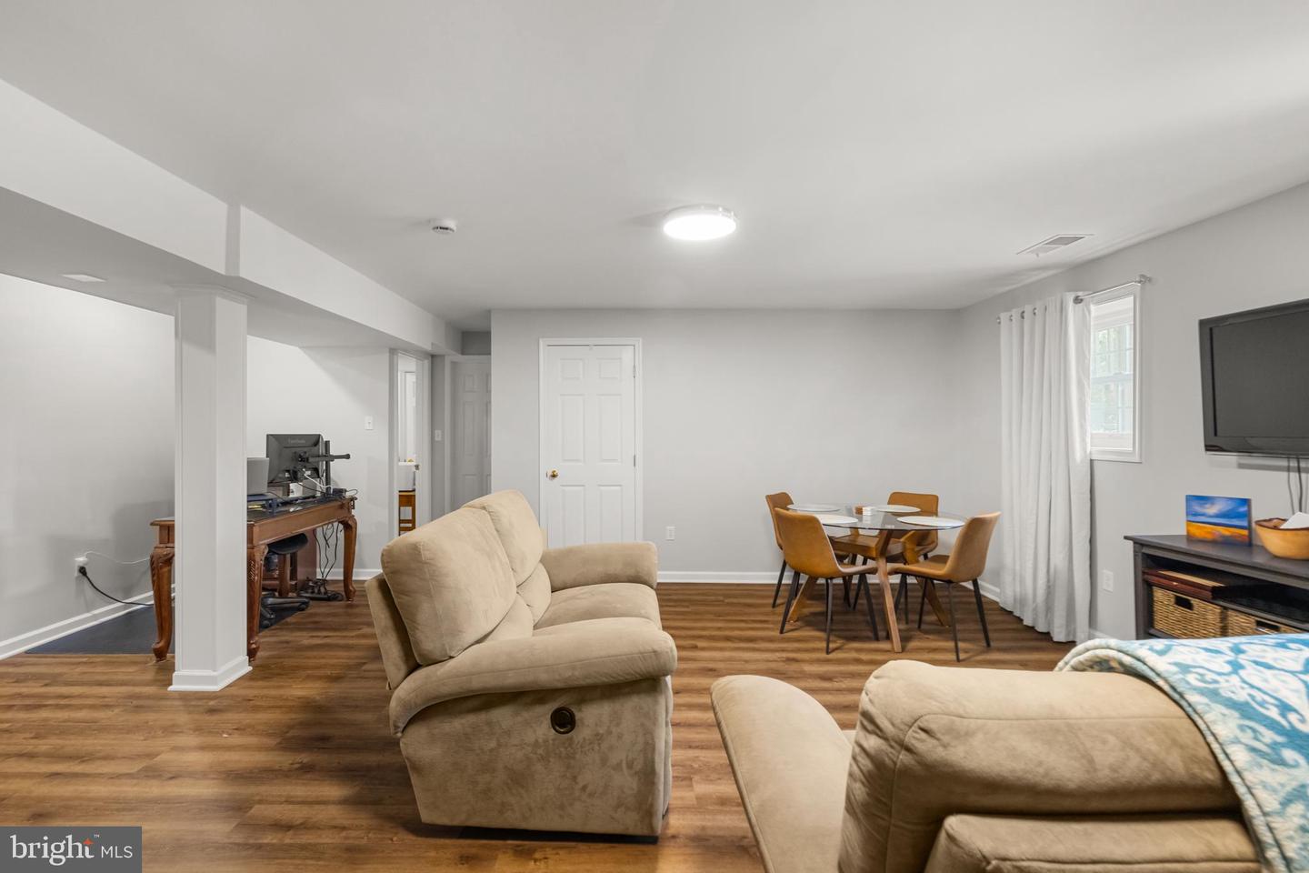 2723 WINDWOOD DR, WINCHESTER, Virginia 22601, 3 Bedrooms Bedrooms, ,3 BathroomsBathrooms,Residential,For sale,2723 WINDWOOD DR,VAWI2008994 MLS # VAWI2008994
