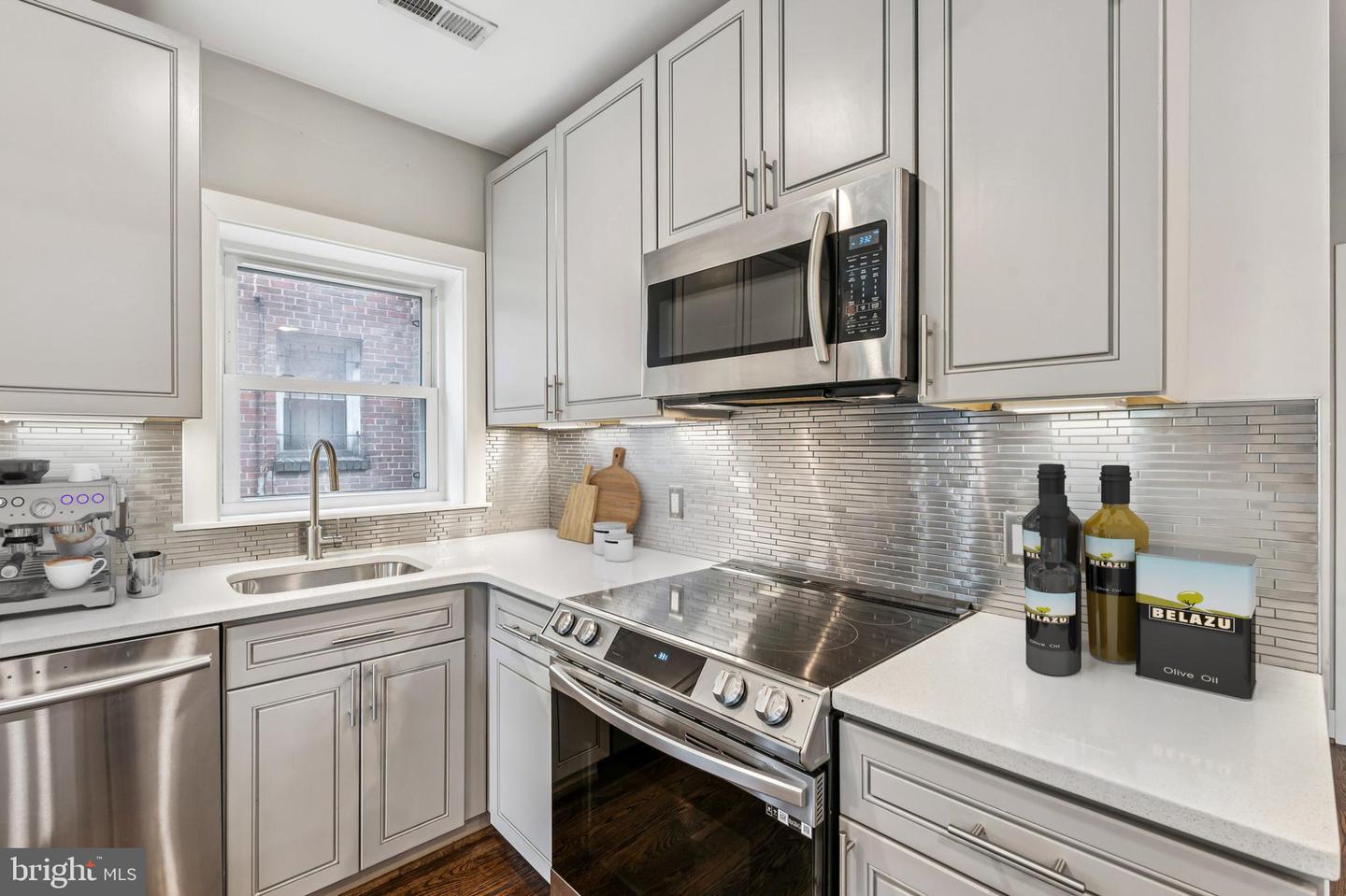1239 SIMMS PL NE #1, WASHINGTON, District Of Columbia 20002, 2 Bedrooms Bedrooms, ,2 BathroomsBathrooms,Residential,For sale,1239 SIMMS PL NE #1,DCDC2217482 MLS # DCDC2217482