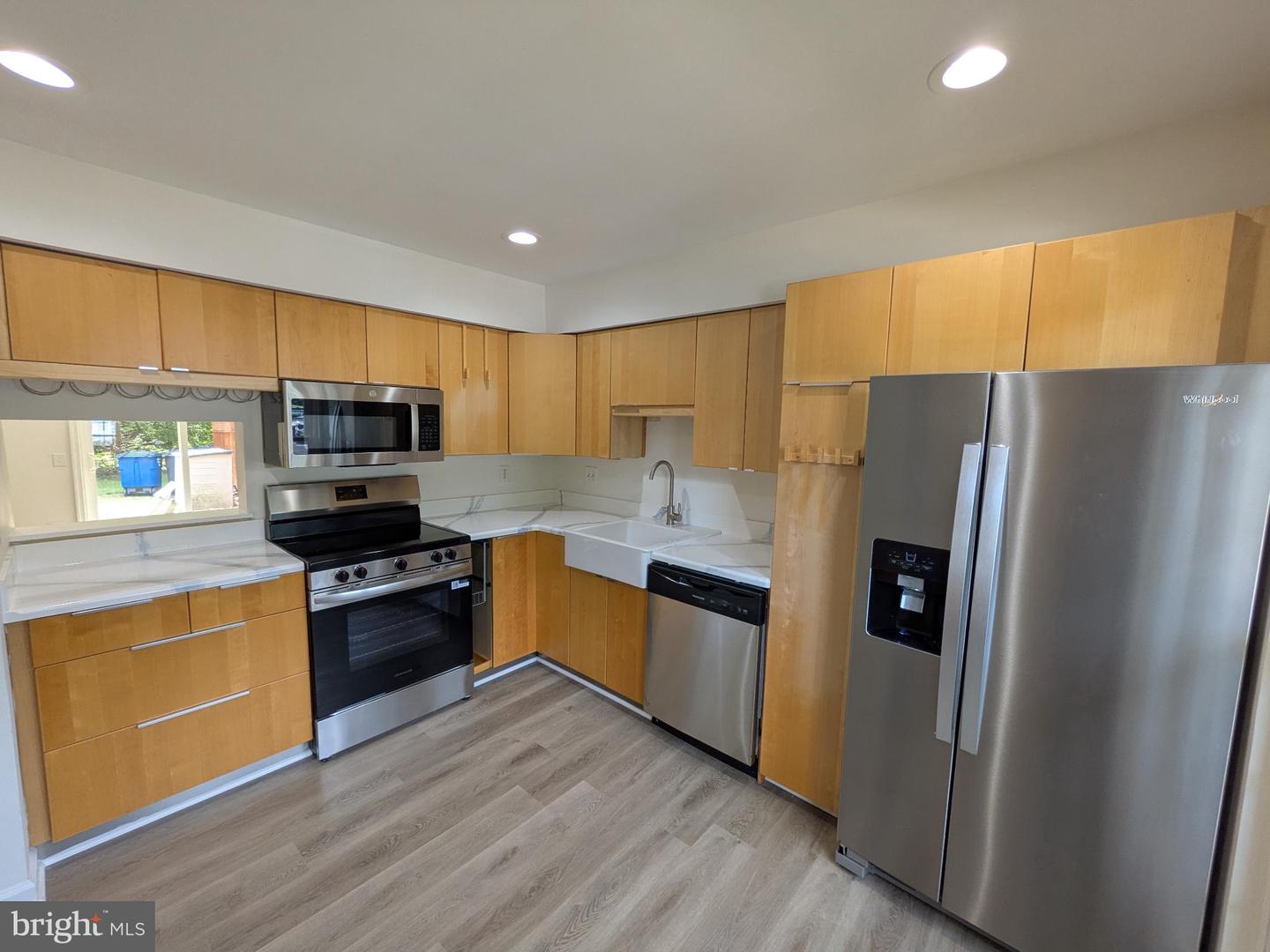 7689 SHEFFIELD VILLAGE LN, LORTON, Virginia 22079, 3 Bedrooms Bedrooms, 5 Rooms Rooms,1 BathroomBathrooms,Residential,For sale,7689 SHEFFIELD VILLAGE LN,VAFX2264220 MLS # VAFX2264220