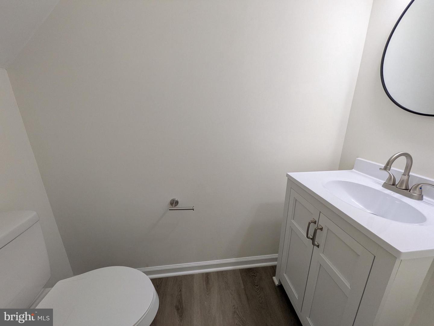 7689 SHEFFIELD VILLAGE LN, LORTON, Virginia 22079, 3 Bedrooms Bedrooms, 5 Rooms Rooms,1 BathroomBathrooms,Residential,For sale,7689 SHEFFIELD VILLAGE LN,VAFX2264220 MLS # VAFX2264220