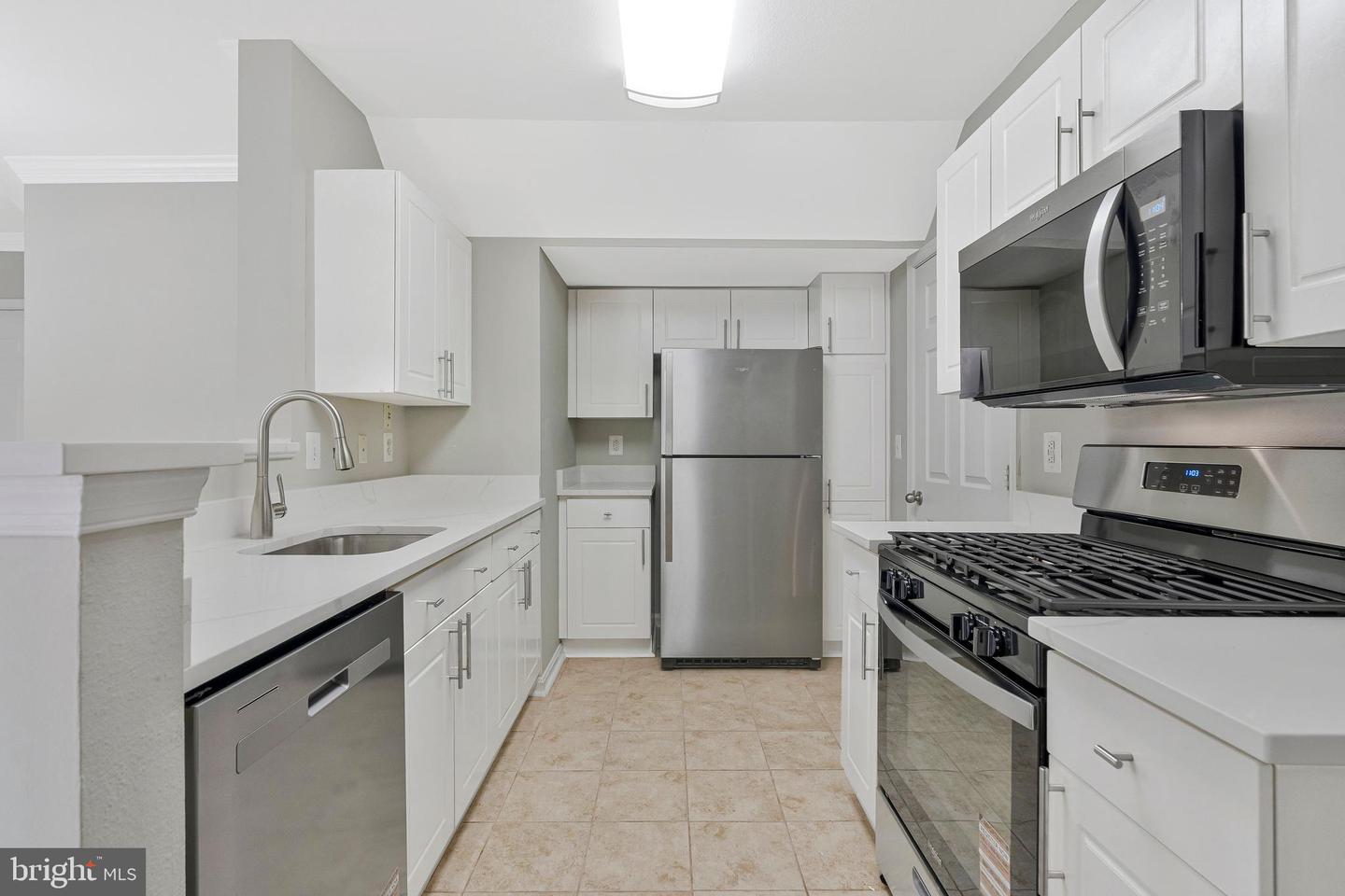 12805 FAIR BRIAR LN, FAIRFAX, Virginia 22033, 1 Bedroom Bedrooms, ,1 BathroomBathrooms,Residential,For sale,12805 FAIR BRIAR LN,VAFX2264222 MLS # VAFX2264222