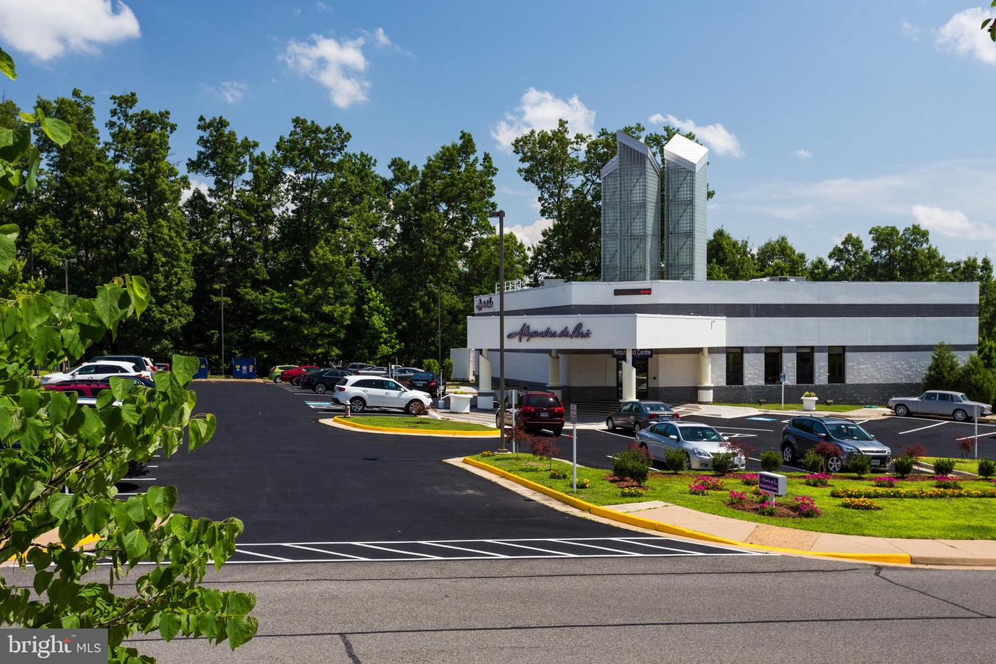 12805 FAIR BRIAR LN, FAIRFAX, Virginia 22033, 1 Bedroom Bedrooms, ,1 BathroomBathrooms,Residential,For sale,12805 FAIR BRIAR LN,VAFX2264222 MLS # VAFX2264222 12805 FAIR BRIAR LN, FAIRFAX, Virginia 22033, 1 Bedroom Bedrooms, ,1 BathroomBathrooms,Residential,For sale,12805 FAIR BRIAR LN,VAFX2264222 MLS # VAFX2264222