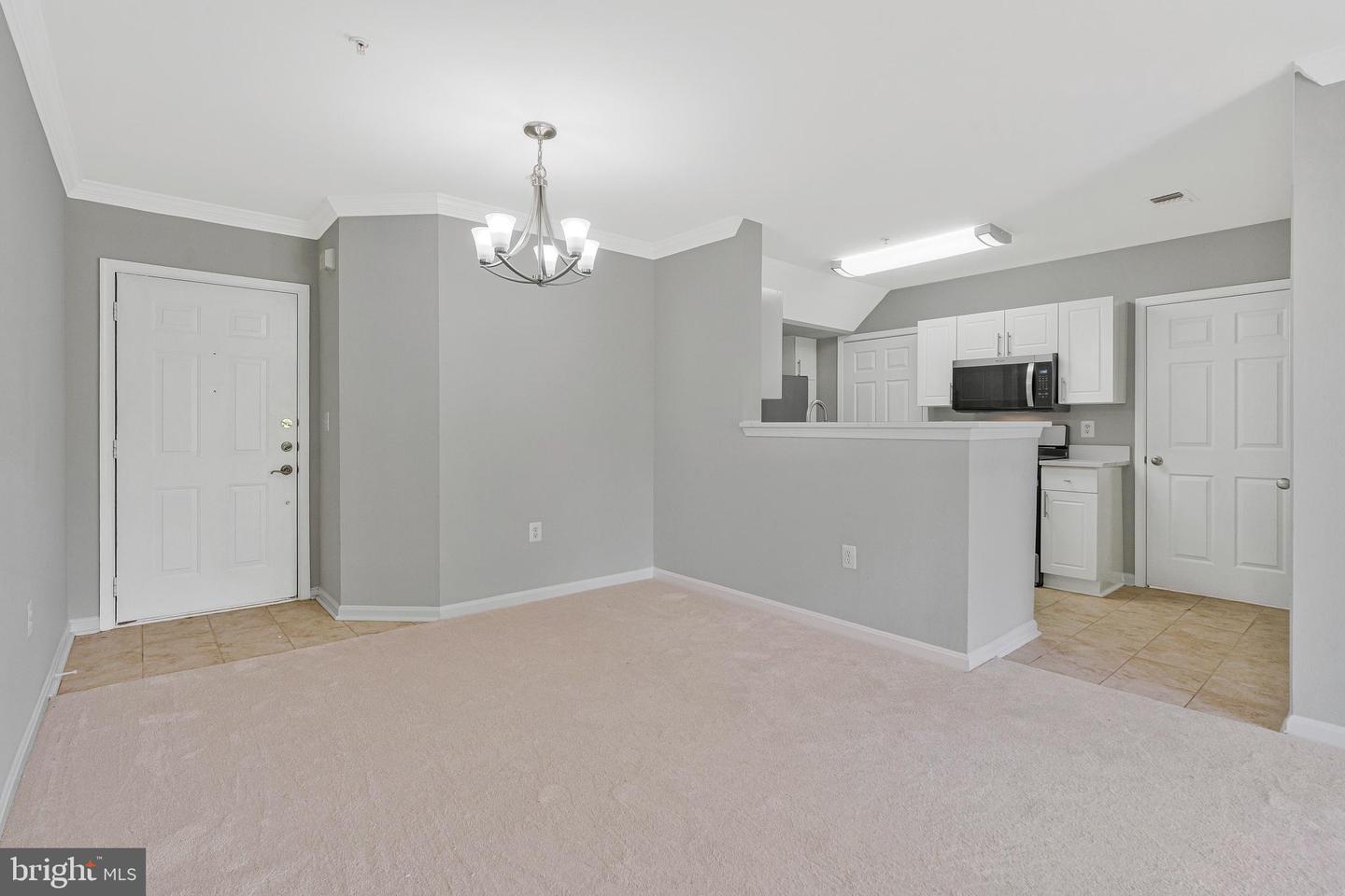 12805 FAIR BRIAR LN, FAIRFAX, Virginia 22033, 1 Bedroom Bedrooms, ,1 BathroomBathrooms,Residential,For sale,12805 FAIR BRIAR LN,VAFX2264222 MLS # VAFX2264222