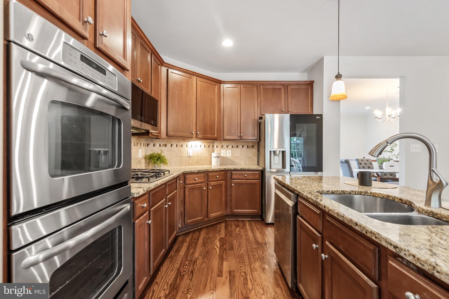 41925 POSSUMHAW TER, ALDIE, Virginia 20105, 4 Bedrooms Bedrooms, 8 Rooms Rooms,3 BathroomsBathrooms,Residential,For sale,41925 POSSUMHAW TER,VALO2105722 MLS # VALO2105722