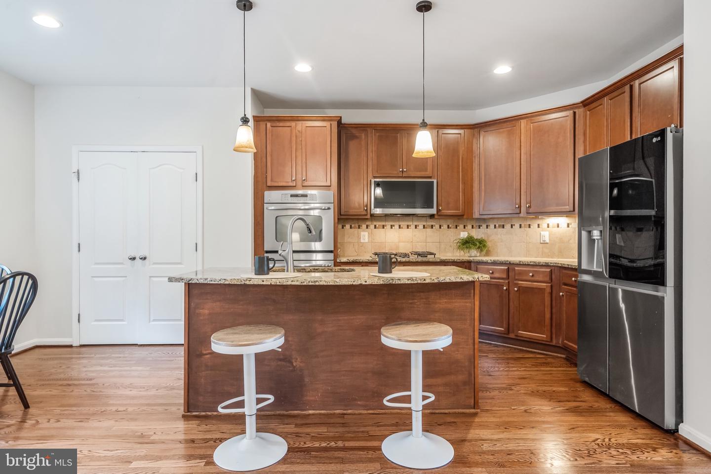 41925 POSSUMHAW TER, ALDIE, Virginia 20105, 4 Bedrooms Bedrooms, 8 Rooms Rooms,3 BathroomsBathrooms,Residential,For sale,41925 POSSUMHAW TER,VALO2105722 MLS # VALO2105722