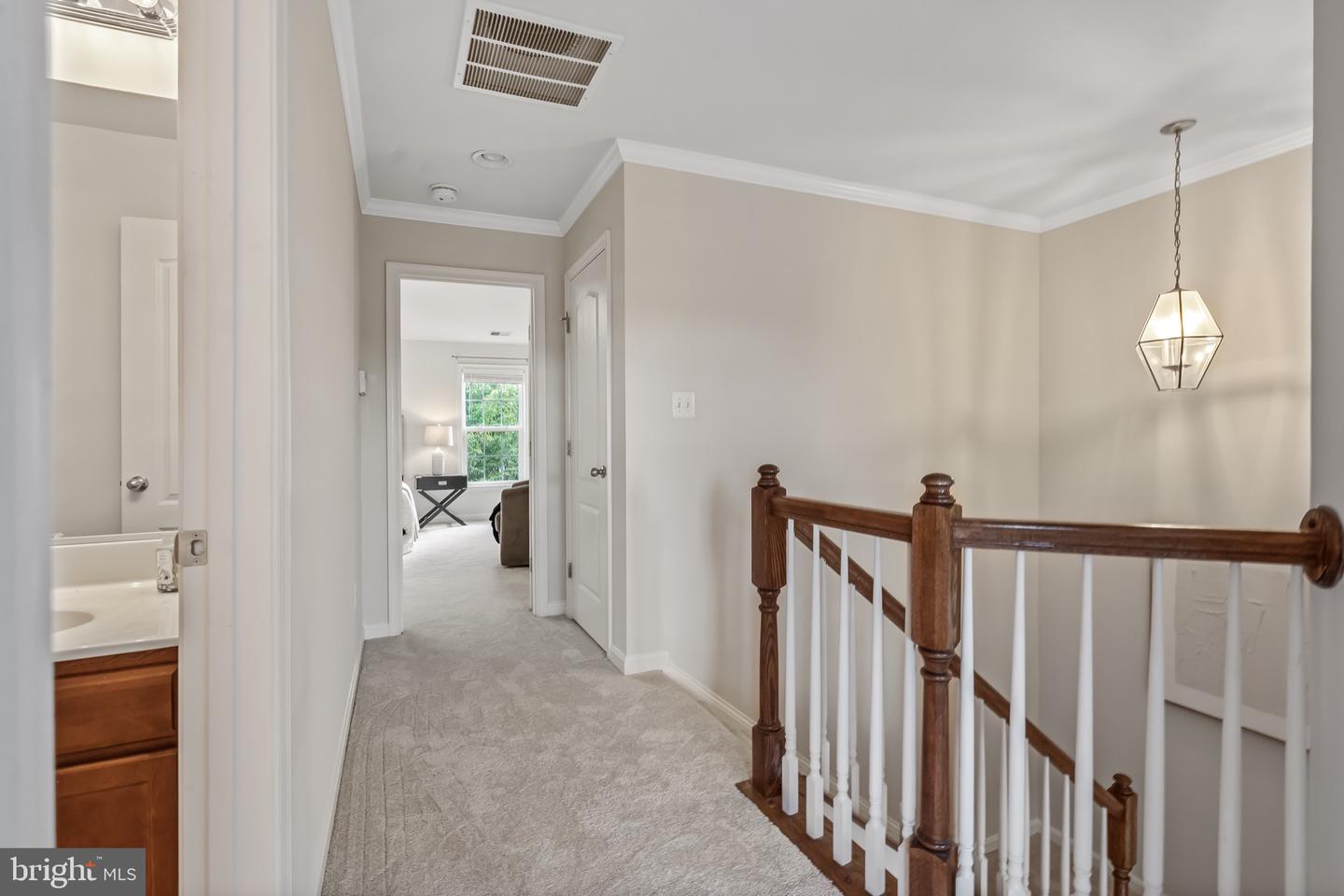 41925 POSSUMHAW TER, ALDIE, Virginia 20105, 4 Bedrooms Bedrooms, 8 Rooms Rooms,3 BathroomsBathrooms,Residential,For sale,41925 POSSUMHAW TER,VALO2105722 MLS # VALO2105722