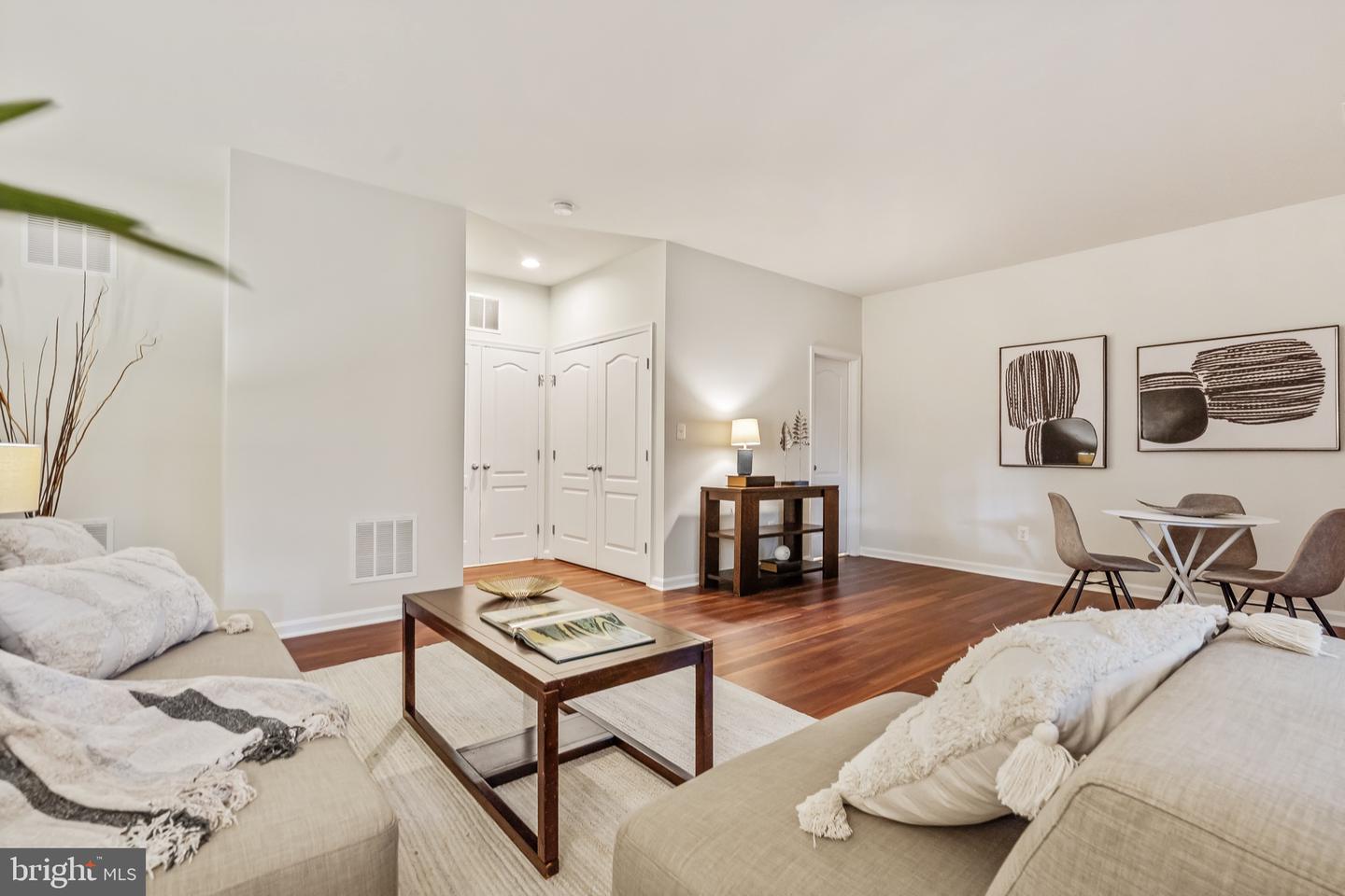 41925 POSSUMHAW TER, ALDIE, Virginia 20105, 4 Bedrooms Bedrooms, 8 Rooms Rooms,3 BathroomsBathrooms,Residential,For sale,41925 POSSUMHAW TER,VALO2105722 MLS # VALO2105722