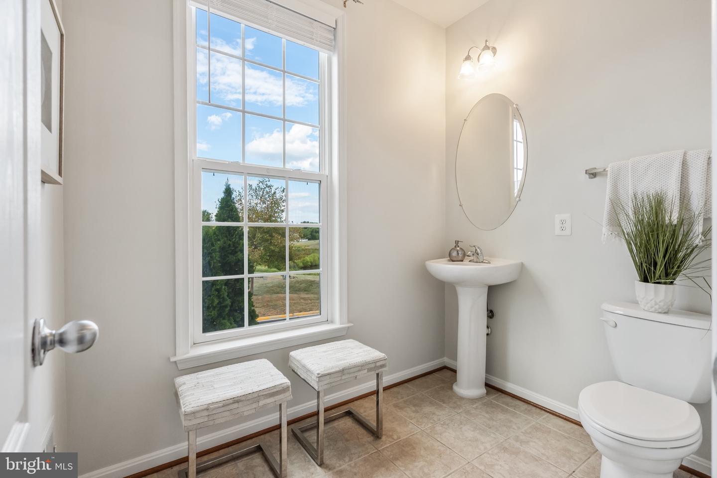 41925 POSSUMHAW TER, ALDIE, Virginia 20105, 4 Bedrooms Bedrooms, 8 Rooms Rooms,3 BathroomsBathrooms,Residential,For sale,41925 POSSUMHAW TER,VALO2105722 MLS # VALO2105722