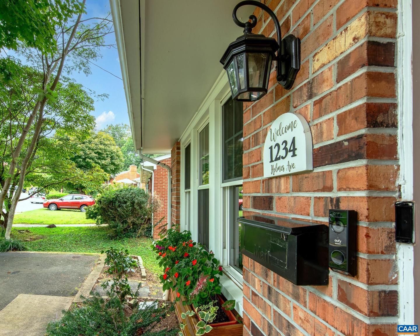 1234 HOLMES AVE, CHARLOTTESVILLE, Virginia 22901, 4 Bedrooms Bedrooms, ,2 BathroomsBathrooms,Residential,For sale,1234 HOLMES AVE,668404 MLS # 668404