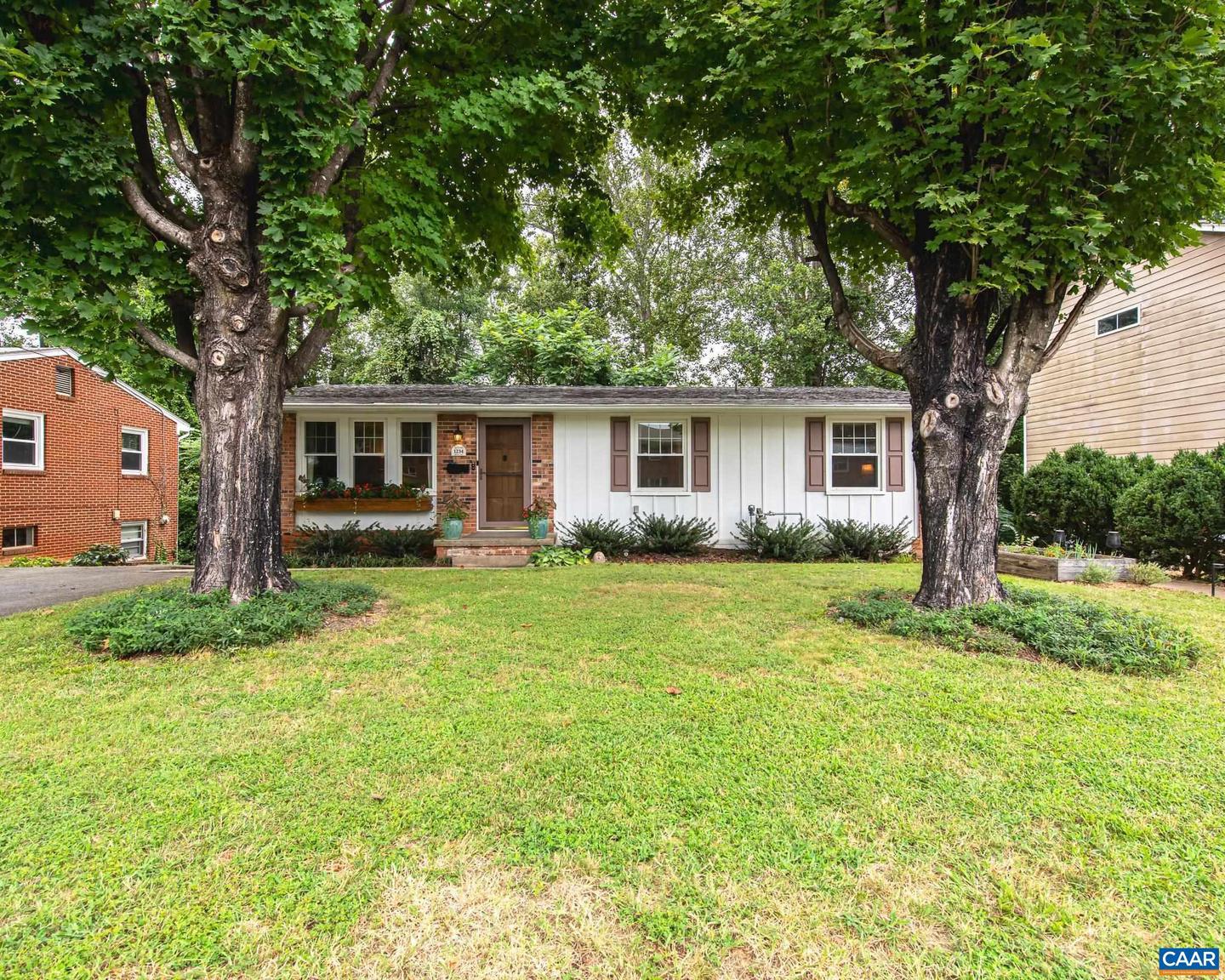 1234 HOLMES AVE, CHARLOTTESVILLE, Virginia 22901, 4 Bedrooms Bedrooms, ,2 BathroomsBathrooms,Residential,For sale,1234 HOLMES AVE,668404 MLS # 668404