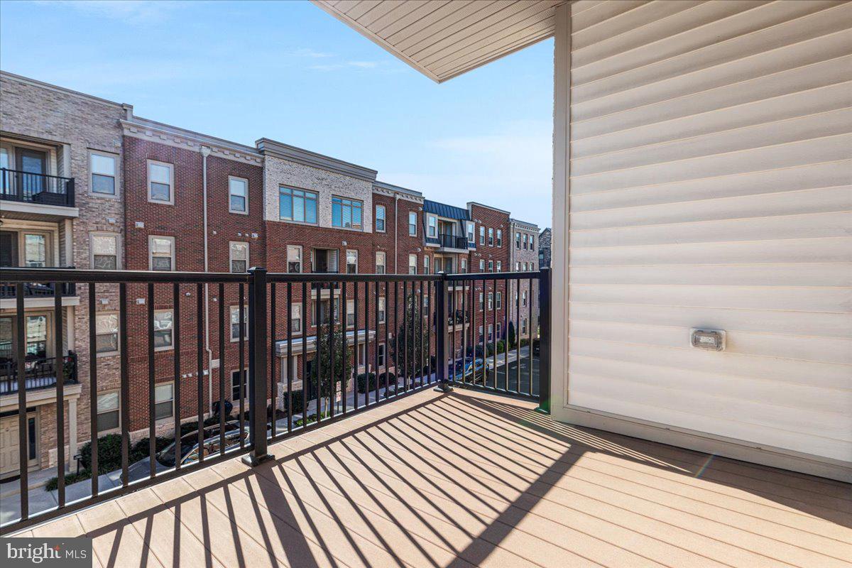 23631 HAVELOCK WALK TER #313, ASHBURN, Virginia 20148, 2 Bedrooms Bedrooms, ,2 BathroomsBathrooms,Residential,For sale,23631 HAVELOCK WALK TER #313,VALO2105582 MLS # VALO2105582