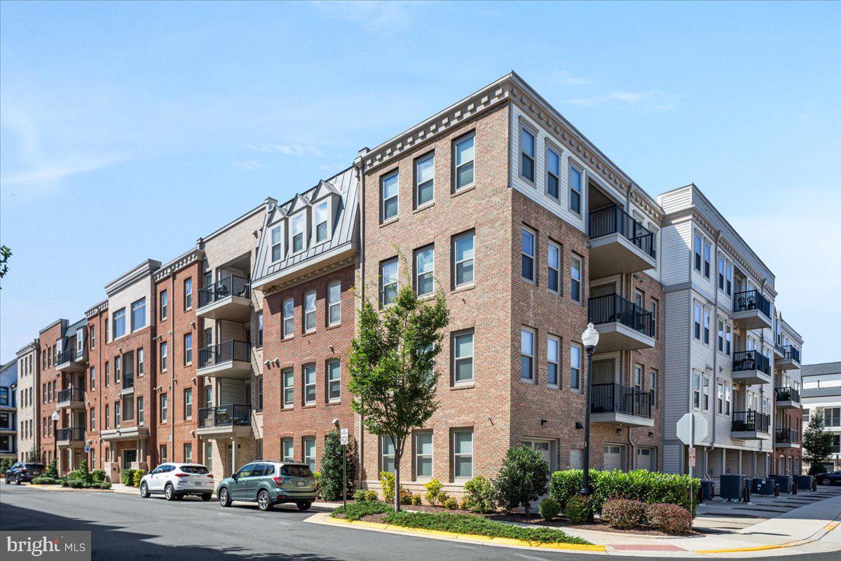 23631 HAVELOCK WALK TER #313, ASHBURN, Virginia 20148, 2 Bedrooms Bedrooms, ,2 BathroomsBathrooms,Residential,For sale,23631 HAVELOCK WALK TER #313,VALO2105582 MLS # VALO2105582