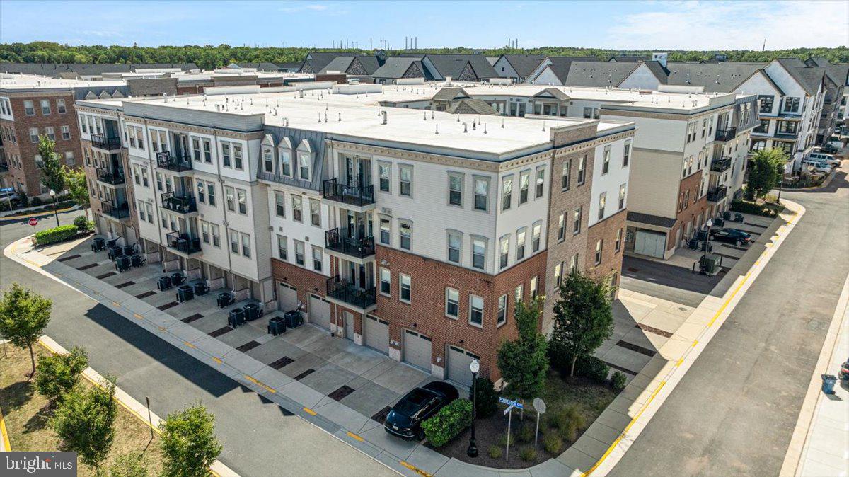 23631 HAVELOCK WALK TER #313, ASHBURN, Virginia 20148, 2 Bedrooms Bedrooms, ,2 BathroomsBathrooms,Residential,For sale,23631 HAVELOCK WALK TER #313,VALO2105582 MLS # VALO2105582