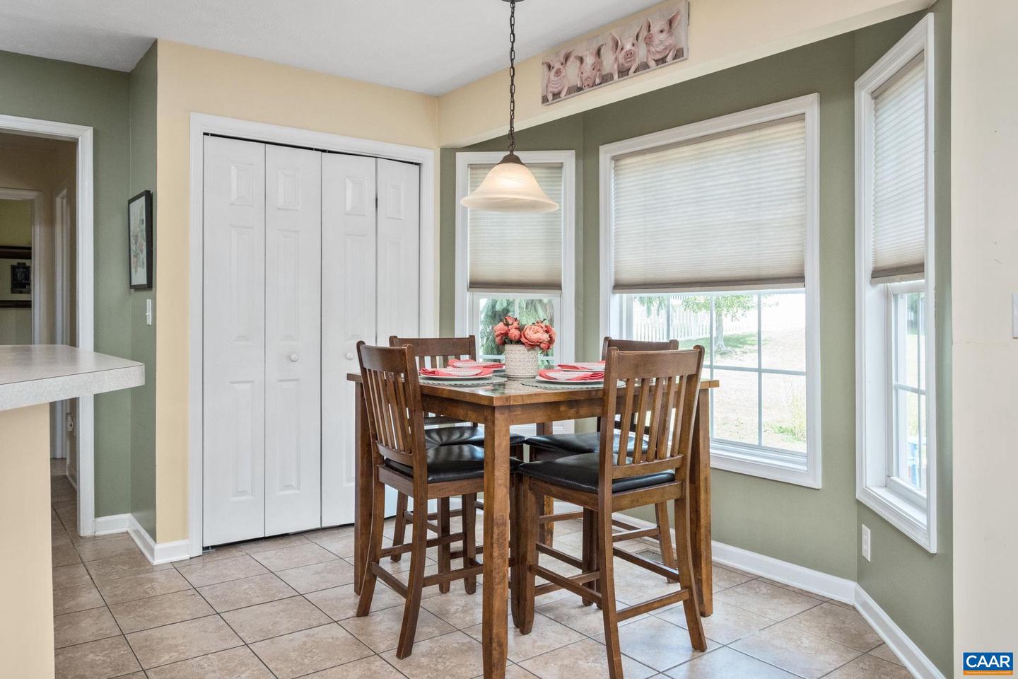 37 OXFORD RD, FISHERSVILLE, Virginia 22939, 5 Bedrooms Bedrooms, ,3 BathroomsBathrooms,Residential,For sale,37 OXFORD RD,668420 MLS # 668420