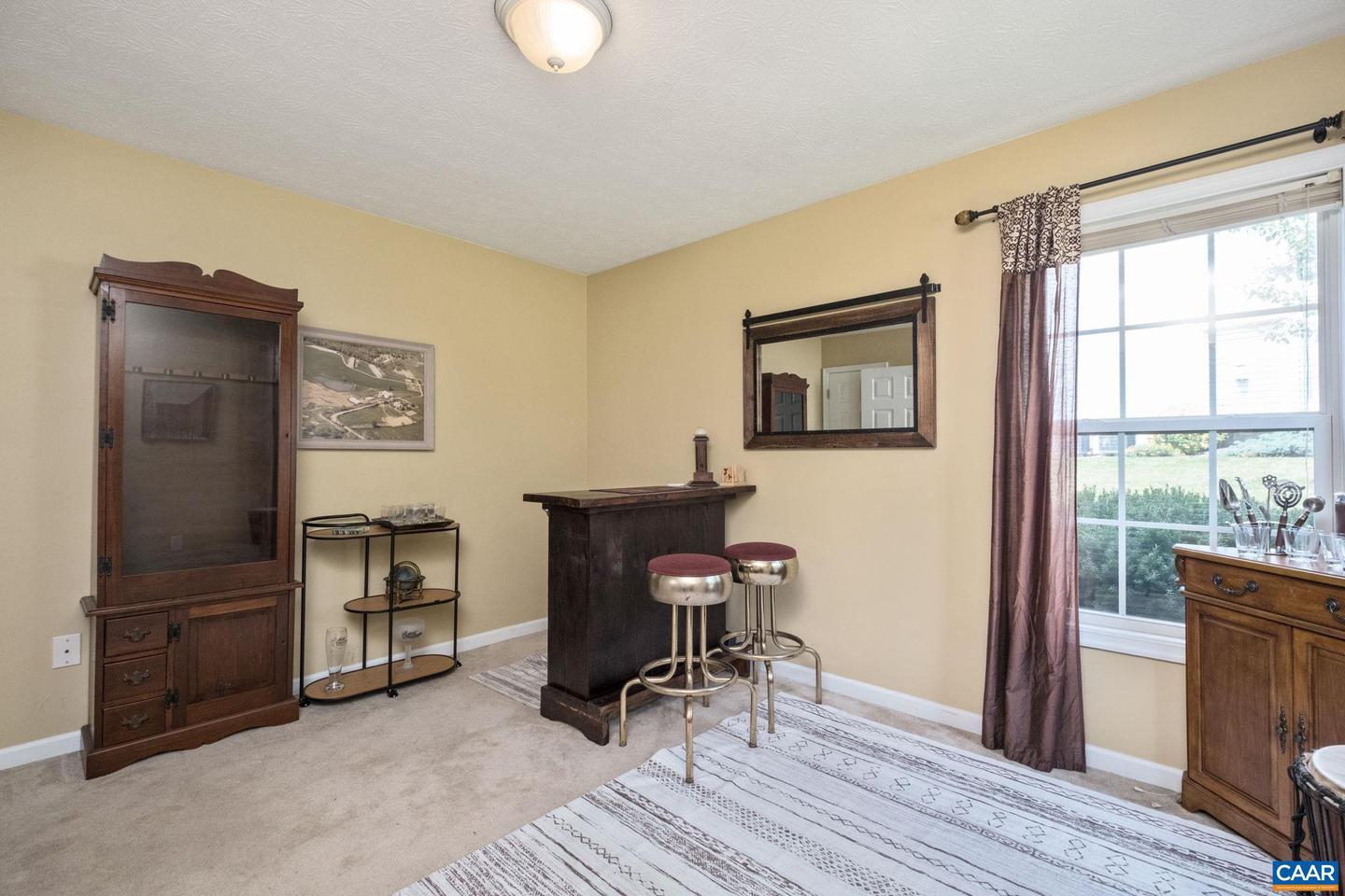 37 OXFORD RD, FISHERSVILLE, Virginia 22939, 5 Bedrooms Bedrooms, ,3 BathroomsBathrooms,Residential,For sale,37 OXFORD RD,668420 MLS # 668420
