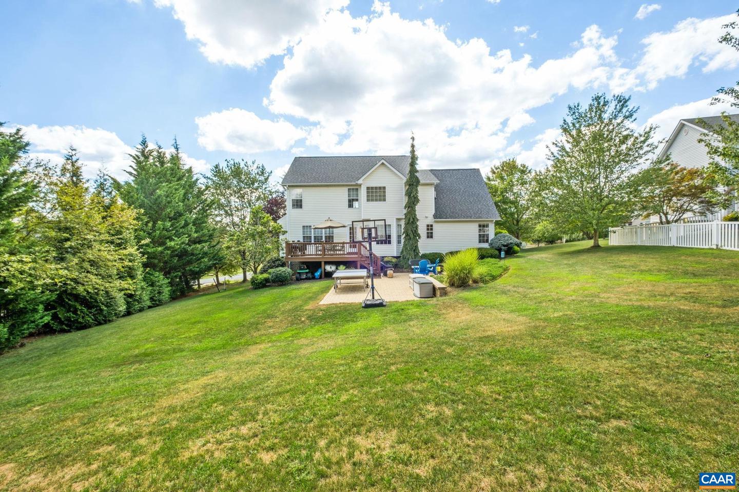 37 OXFORD RD, FISHERSVILLE, Virginia 22939, 5 Bedrooms Bedrooms, ,3 BathroomsBathrooms,Residential,For sale,37 OXFORD RD,668420 MLS # 668420