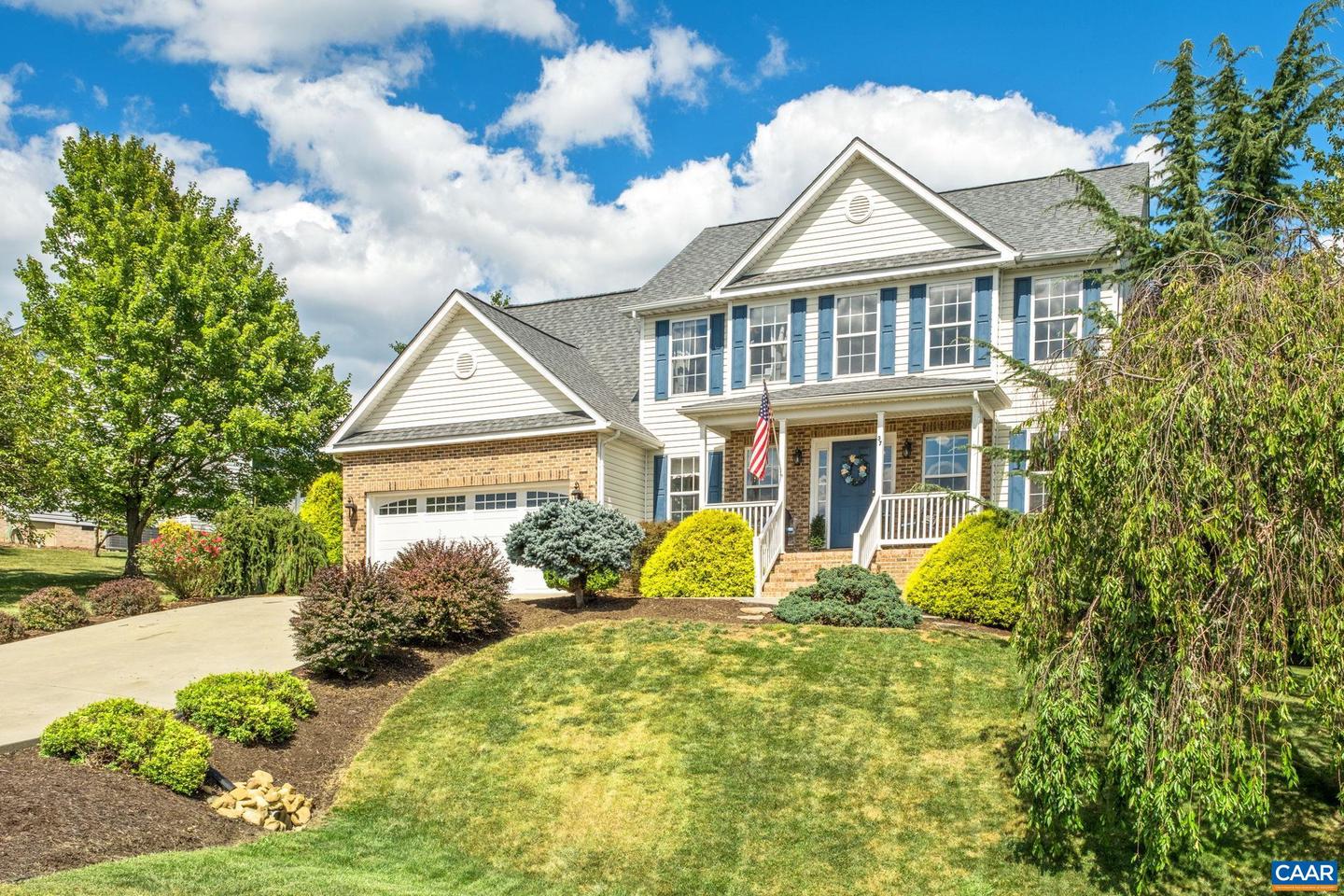 37 OXFORD RD, FISHERSVILLE, Virginia 22939, 5 Bedrooms Bedrooms, ,3 BathroomsBathrooms,Residential,For sale,37 OXFORD RD,668420 MLS # 668420
