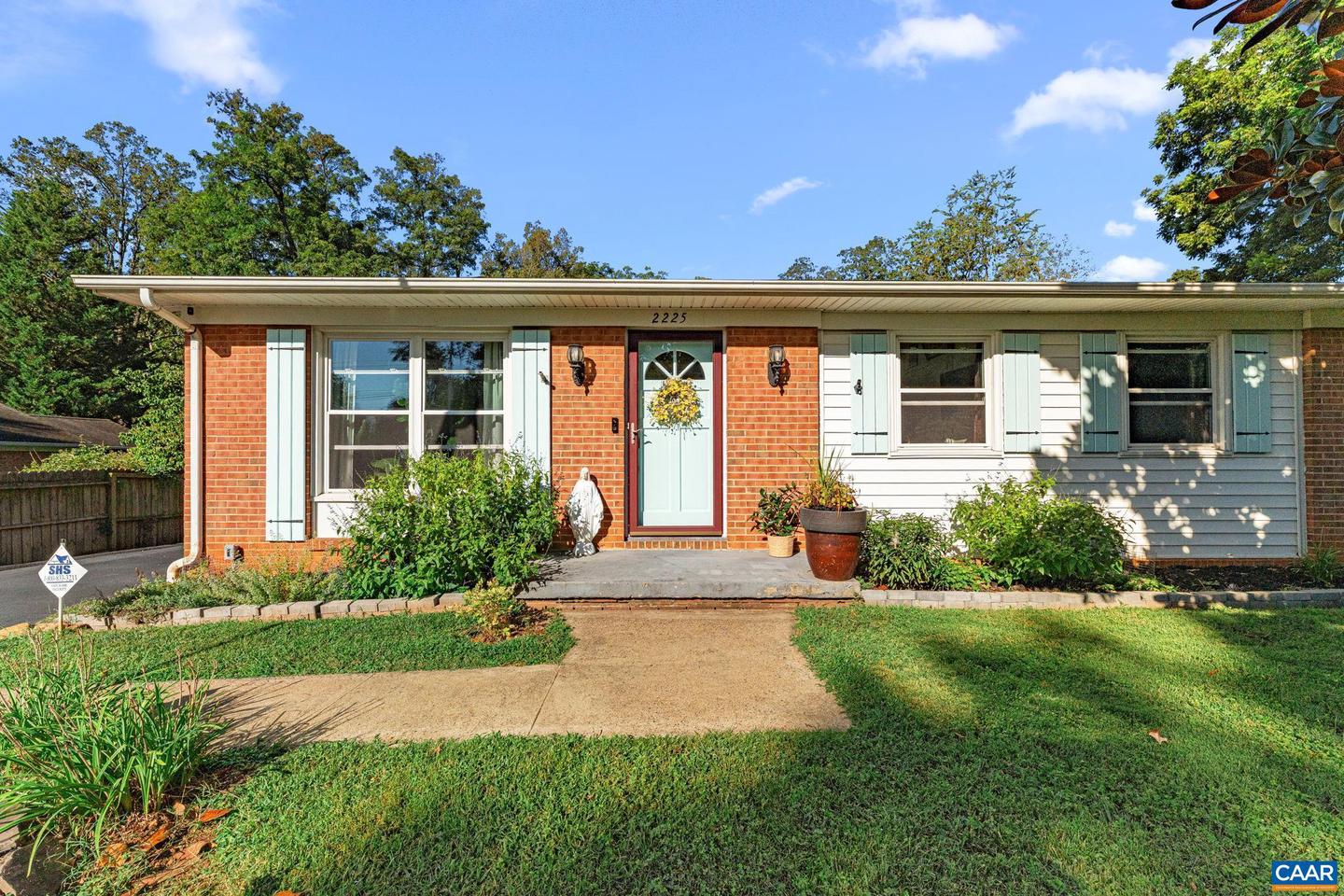 2225 WILLIAMSBURG RD, CHARLOTTESVILLE, Virginia 22901, 3 Bedrooms Bedrooms, ,1 BathroomBathrooms,Residential,For sale,2225 WILLIAMSBURG RD,668422 MLS # 668422
