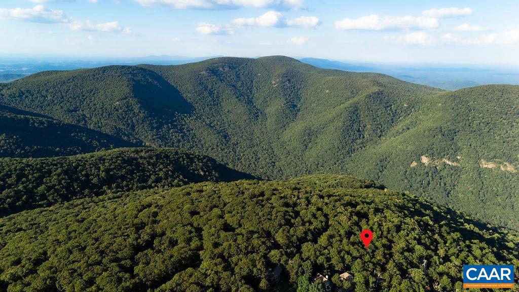 18 GRASSY OVERLOOK, WINTERGREEN, Virginia 22967, 2 Bedrooms Bedrooms, ,2 BathroomsBathrooms,Residential,For sale,18 GRASSY OVERLOOK,668424 MLS # 668424