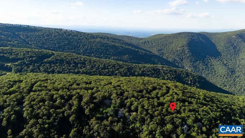 18 GRASSY OVERLOOK, WINTERGREEN, Virginia 22967, 2 Bedrooms Bedrooms, ,2 BathroomsBathrooms,Residential,For sale,18 GRASSY OVERLOOK,668424 MLS # 668424