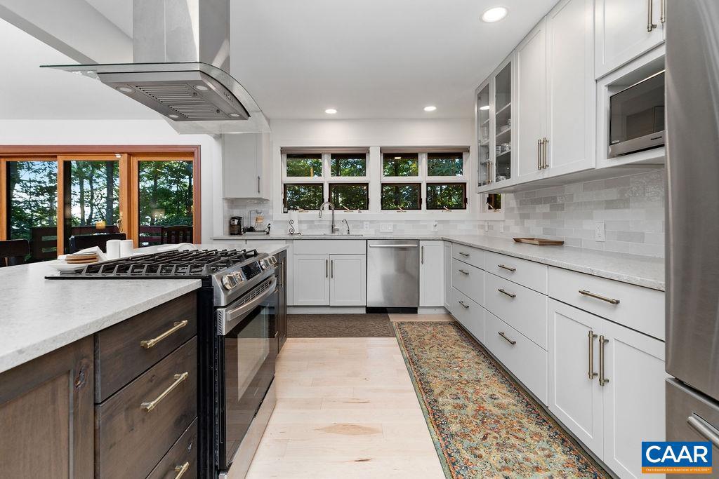 18 GRASSY OVERLOOK, WINTERGREEN, Virginia 22967, 2 Bedrooms Bedrooms, ,2 BathroomsBathrooms,Residential,For sale,18 GRASSY OVERLOOK,668424 MLS # 668424