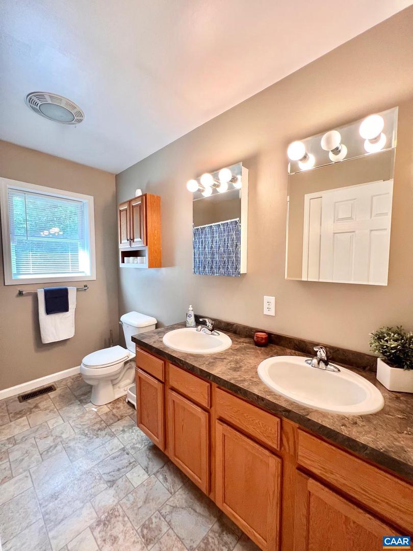 102 FAWN CT, AMHERST, Virginia 24521, 3 Bedrooms Bedrooms, ,2 BathroomsBathrooms,Residential,For sale,102 FAWN CT,668425 MLS # 668425