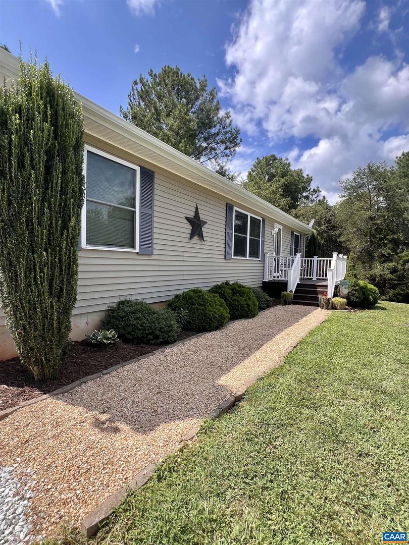 102 FAWN CT, AMHERST, Virginia 24521, 3 Bedrooms Bedrooms, ,2 BathroomsBathrooms,Residential,For sale,102 FAWN CT,668425 MLS # 668425