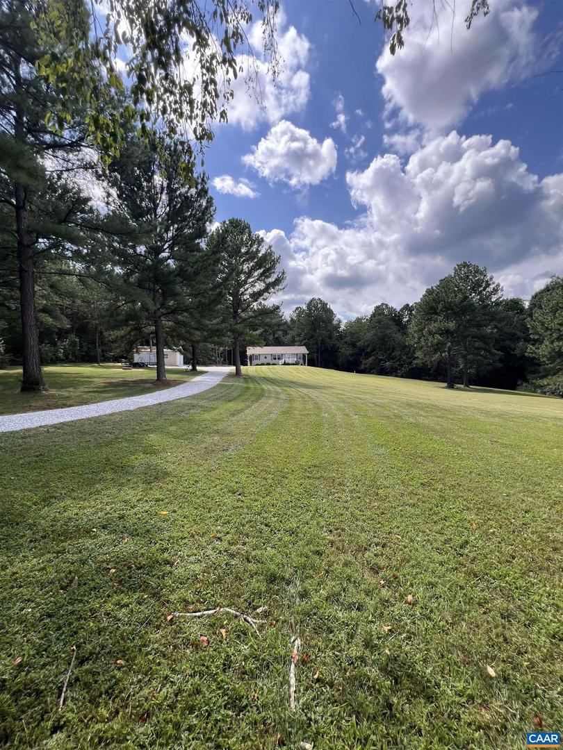 102 FAWN CT, AMHERST, Virginia 24521, 3 Bedrooms Bedrooms, ,2 BathroomsBathrooms,Residential,For sale,102 FAWN CT,668425 MLS # 668425