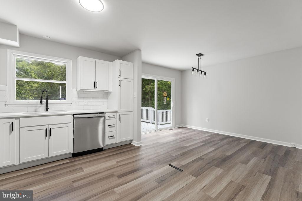 9 COLYER RD, FREDERICKSBURG, Virginia 22406, 3 Bedrooms Bedrooms, ,2 BathroomsBathrooms,Residential,For sale,9 COLYER RD,VAST2042284 MLS # VAST2042284