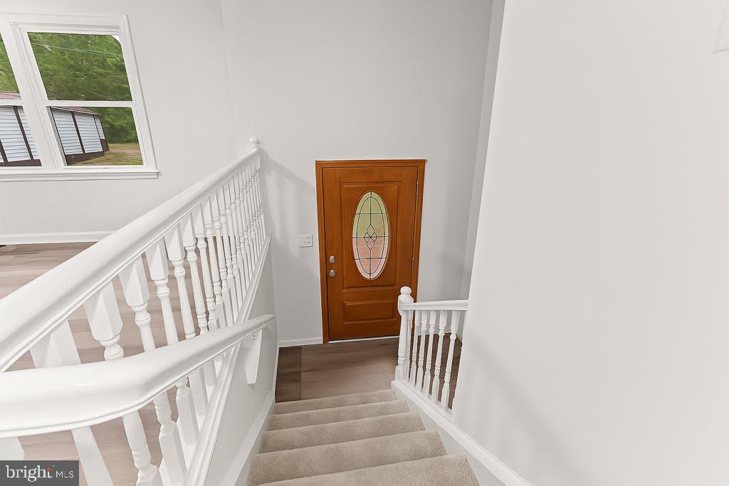 9 COLYER RD, FREDERICKSBURG, Virginia 22406, 3 Bedrooms Bedrooms, ,2 BathroomsBathrooms,Residential,For sale,9 COLYER RD,VAST2042284 MLS # VAST2042284