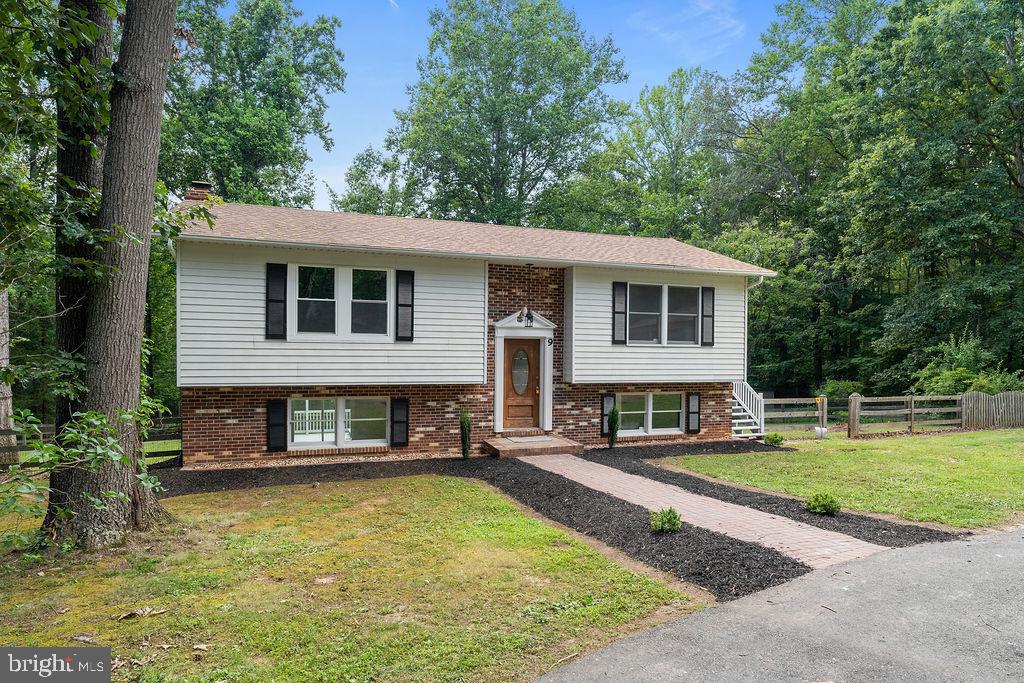 9 COLYER RD, FREDERICKSBURG, Virginia 22406, 3 Bedrooms Bedrooms, ,2 BathroomsBathrooms,Residential,For sale,9 COLYER RD,VAST2042284 MLS # VAST2042284