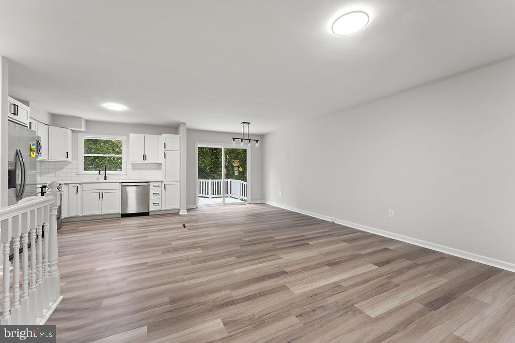 9 COLYER RD, FREDERICKSBURG, Virginia 22406, 3 Bedrooms Bedrooms, ,2 BathroomsBathrooms,Residential,For sale,9 COLYER RD,VAST2042284 MLS # VAST2042284