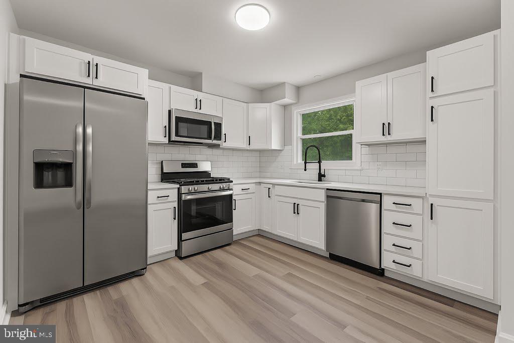 9 COLYER RD, FREDERICKSBURG, Virginia 22406, 3 Bedrooms Bedrooms, ,2 BathroomsBathrooms,Residential,For sale,9 COLYER RD,VAST2042284 MLS # VAST2042284