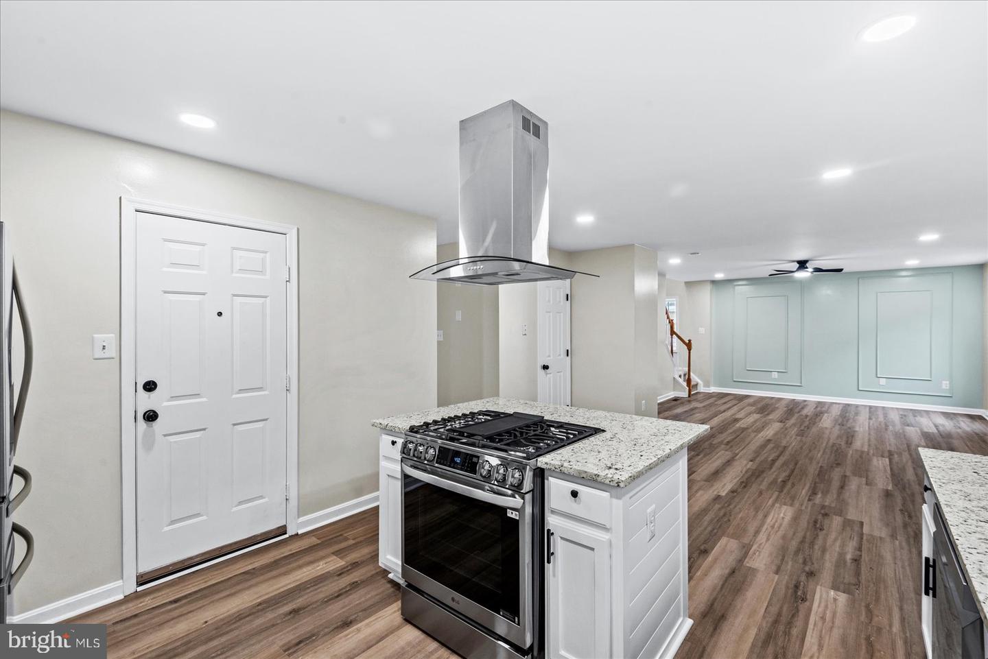 12 LAKESIDE DR, STAFFORD, Virginia 22554, 5 Bedrooms Bedrooms, ,3 BathroomsBathrooms,Residential,For sale,12 LAKESIDE DR,VAST2042288 MLS # VAST2042288