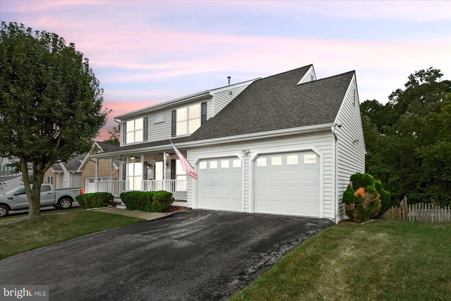12 LAKESIDE DR, STAFFORD, Virginia 22554, 5 Bedrooms Bedrooms, ,3 BathroomsBathrooms,Residential,For sale,12 LAKESIDE DR,VAST2042288 MLS # VAST2042288