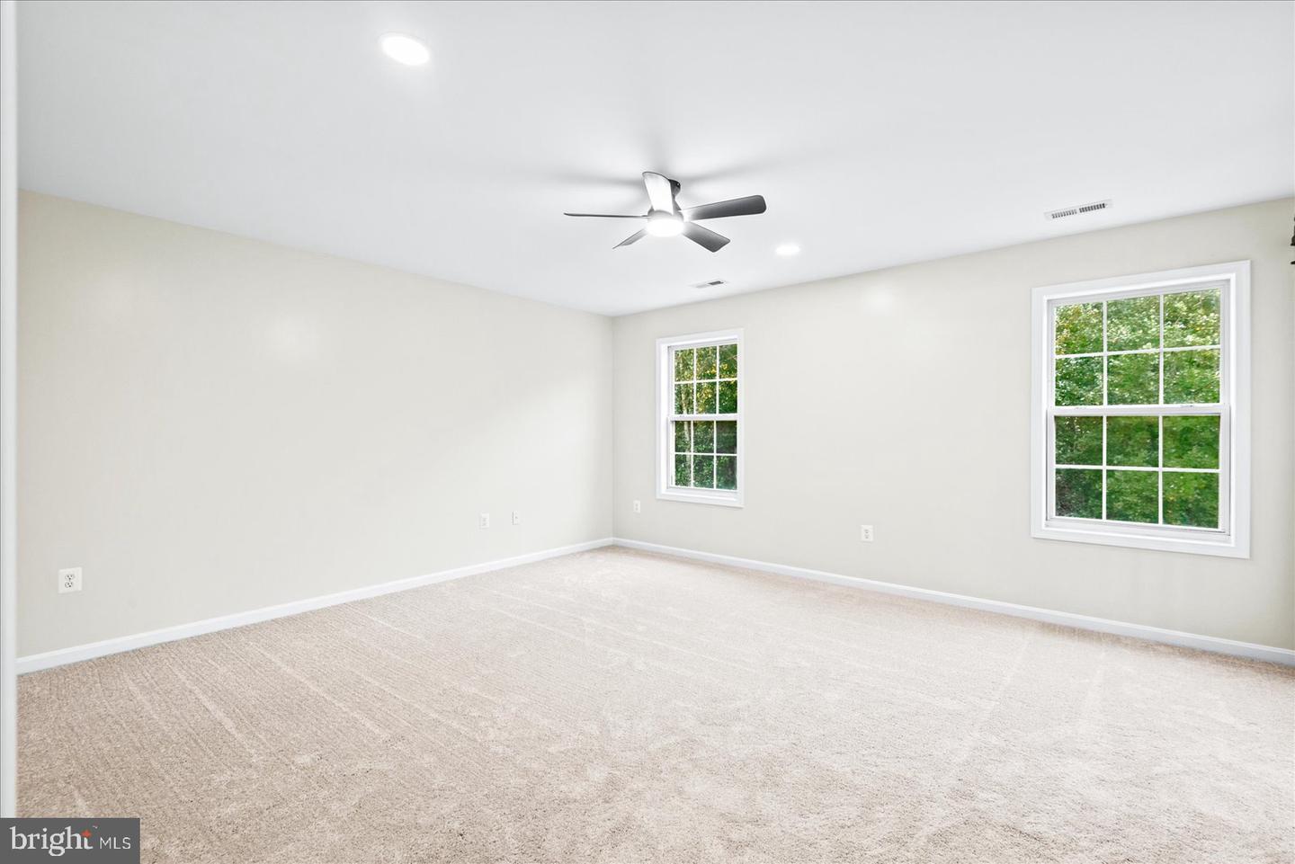 12 LAKESIDE DR, STAFFORD, Virginia 22554, 5 Bedrooms Bedrooms, ,3 BathroomsBathrooms,Residential,For sale,12 LAKESIDE DR,VAST2042288 MLS # VAST2042288