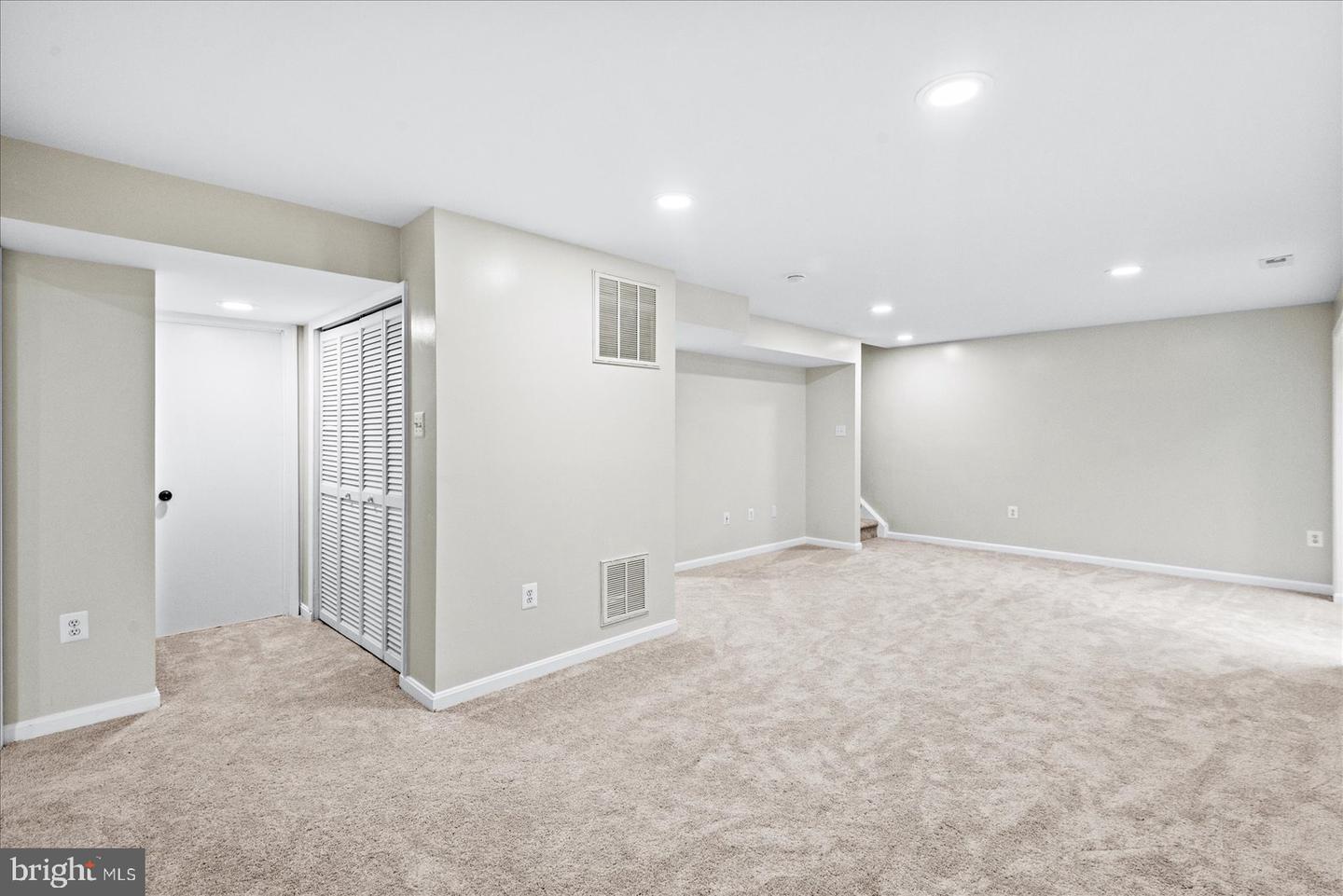 12 LAKESIDE DR, STAFFORD, Virginia 22554, 5 Bedrooms Bedrooms, ,3 BathroomsBathrooms,Residential,For sale,12 LAKESIDE DR,VAST2042288 MLS # VAST2042288