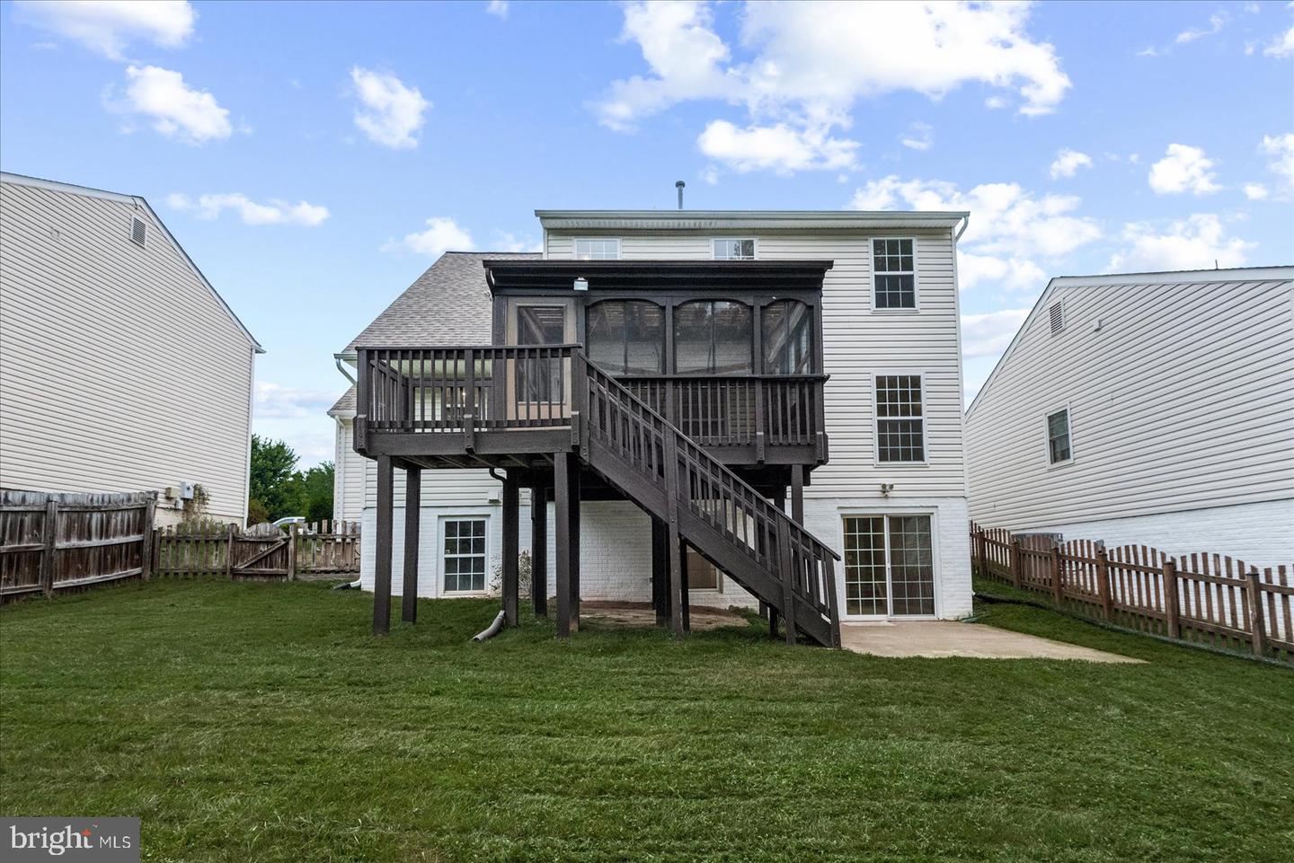12 LAKESIDE DR, STAFFORD, Virginia 22554, 5 Bedrooms Bedrooms, ,3 BathroomsBathrooms,Residential,For sale,12 LAKESIDE DR,VAST2042288 MLS # VAST2042288