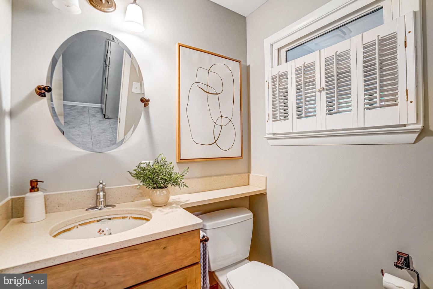 8402 CAMDEN ST, ALEXANDRIA, Virginia 22308, 4 Bedrooms Bedrooms, ,2 BathroomsBathrooms,Residential,For sale,8402 CAMDEN ST,VAFX2229364 MLS # VAFX2229364